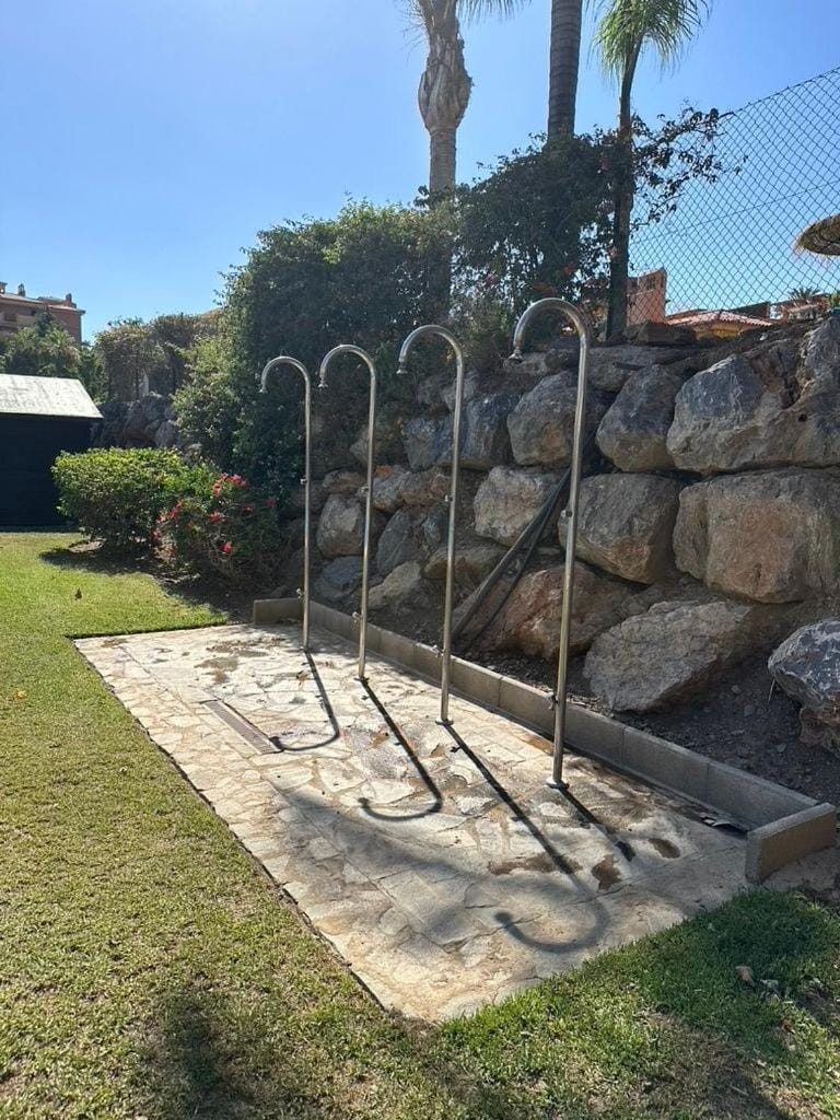 Shower, Garden
