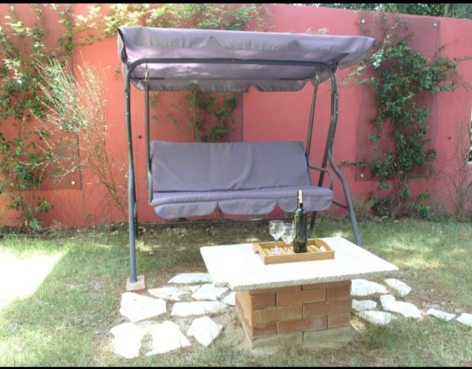 Patio, Spring, Garden