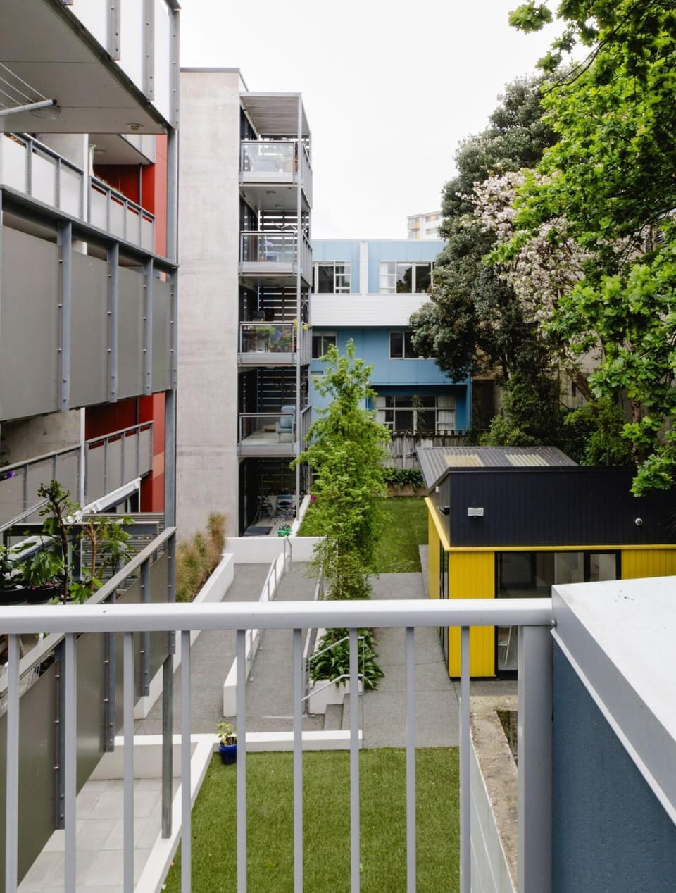 Spacious 3BR Retreat on City Fringe w Free Parking Apartment in Wellington