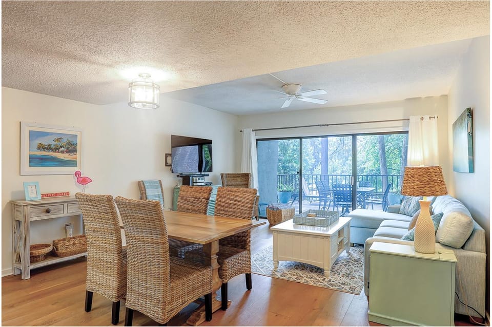 107 Village House Port Royal 2 BR 2 BA w King 2 Queens Twin Sleeps 7 Bikes & Beach Gear Included House in Hilton Head Island