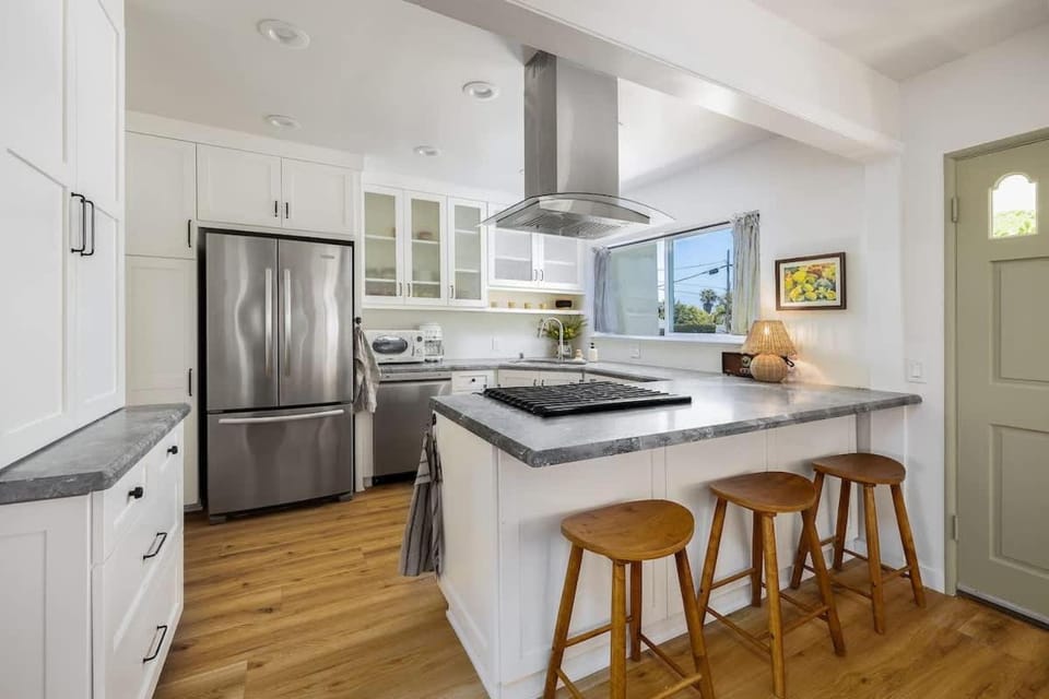 Carlsbad Cottage - Remodeled House in Carlsbad