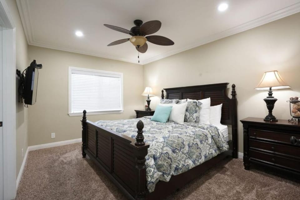 Bed, Bedroom