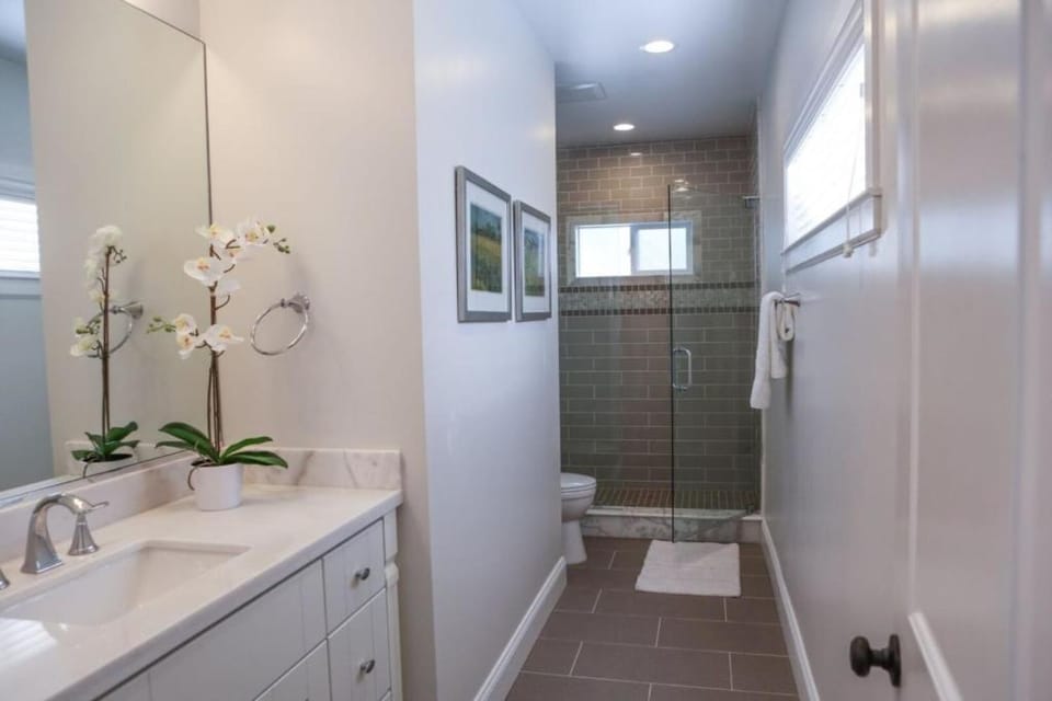 Bathroom, Bath