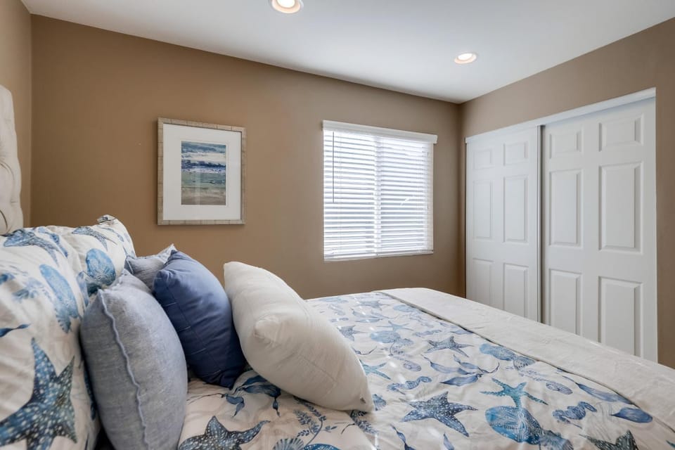 Beautiful Backyard Oasis 5 bedroom 3 Bathroom Home House in Placentia