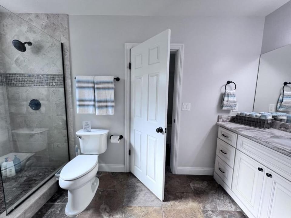 Bathroom, Bath