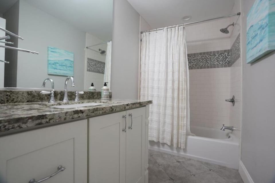 Bathroom, Bath