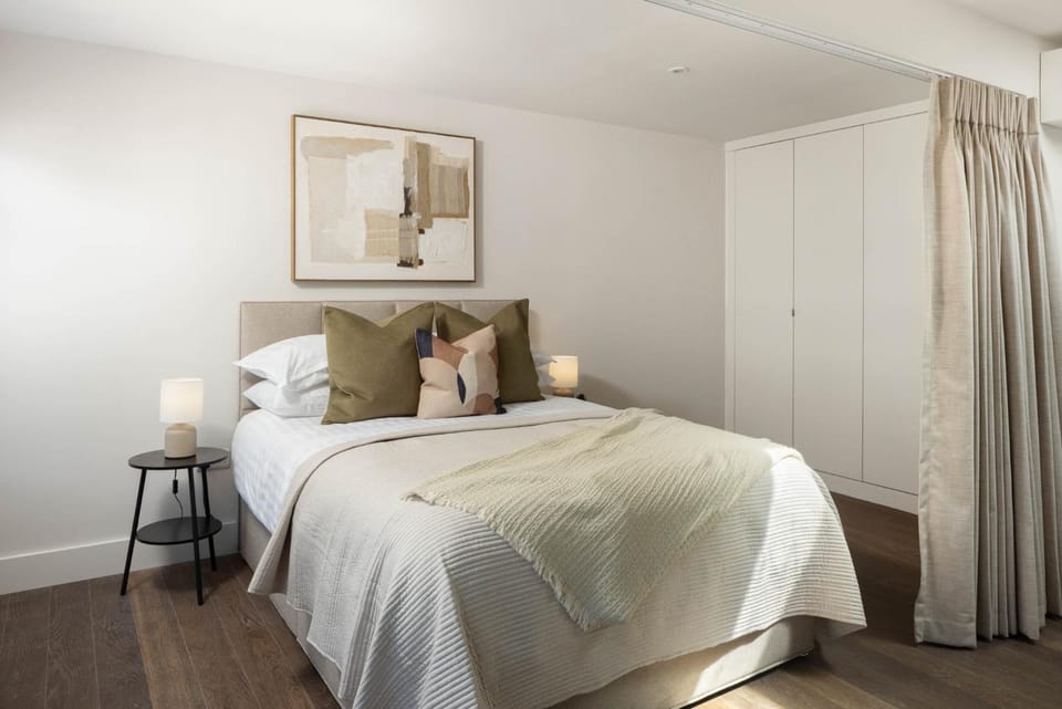 Bed, Bedroom, wardrobe