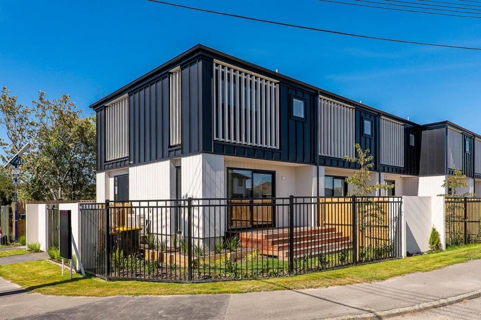 Lux Local Living Apartment in Christchurch