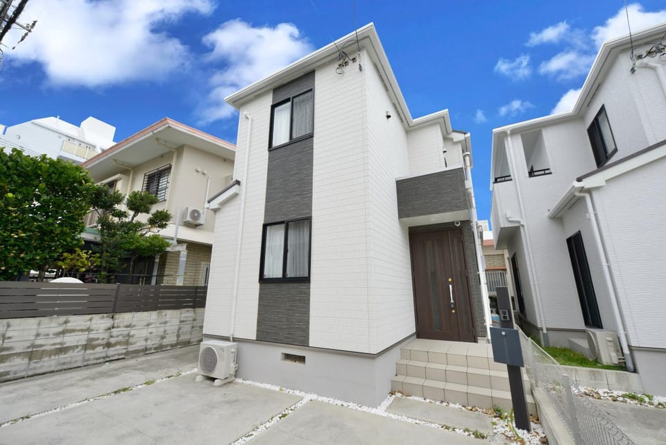 北谷町港2 Villa in Okinawa Prefecture