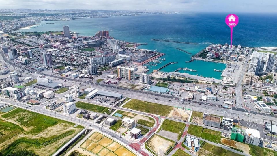 北谷町港2 Villa in Okinawa Prefecture