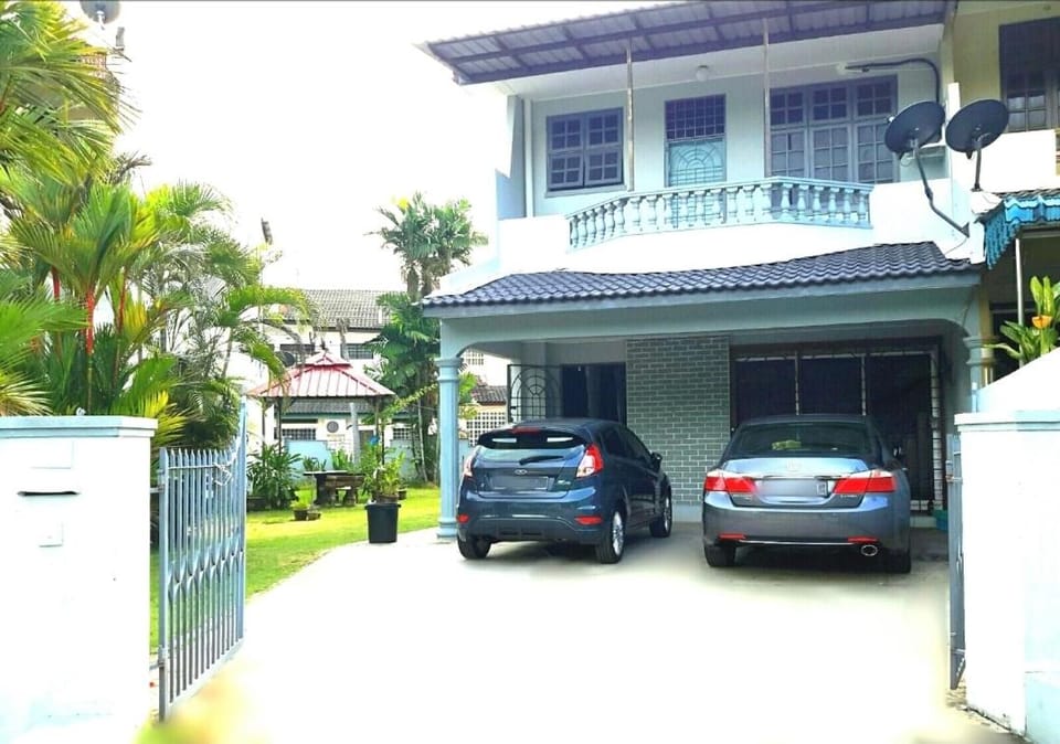 Property building, Parking
