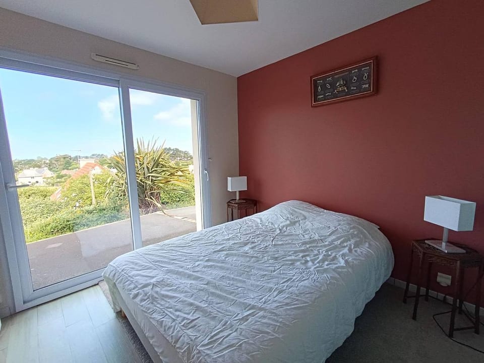 Villa avec terrasse à 400m de la mer à Pleumeur-Bodou - FR-1-368-400 House in Brittany
