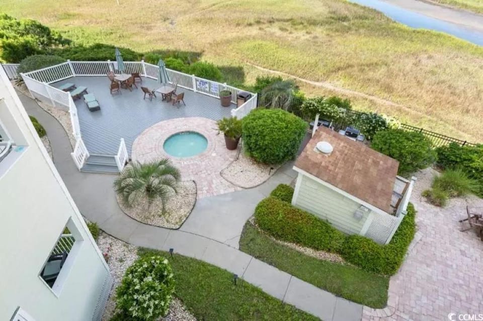 Cozy Home living with Breathtaking Ocean and Marsh Views, Sleep 4 Apartment in Myrtle Beach
