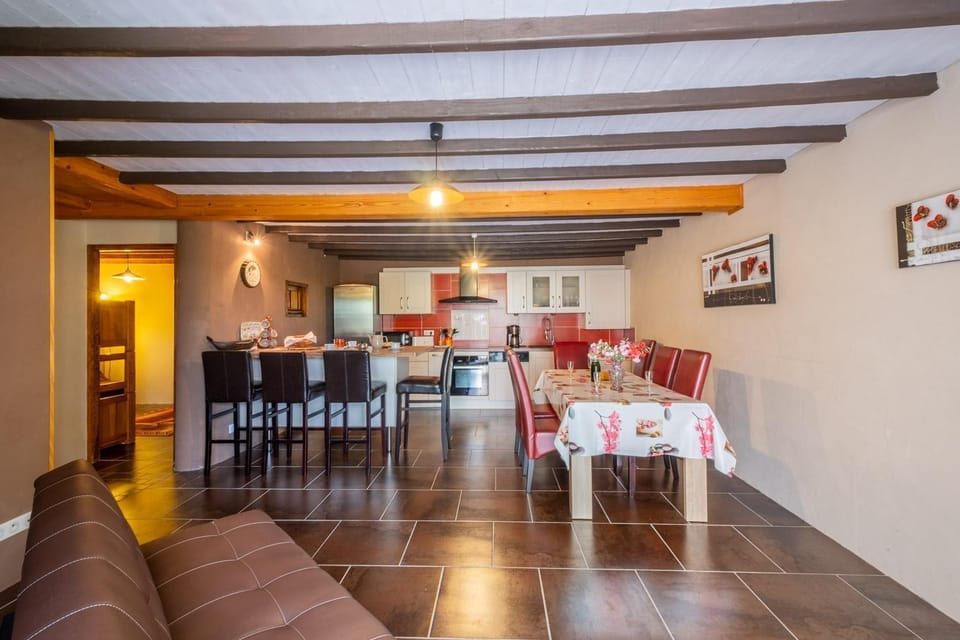 Gîte Ensemble La Campone 8/14 personnes House in Auvergne-Rhône-Alpes