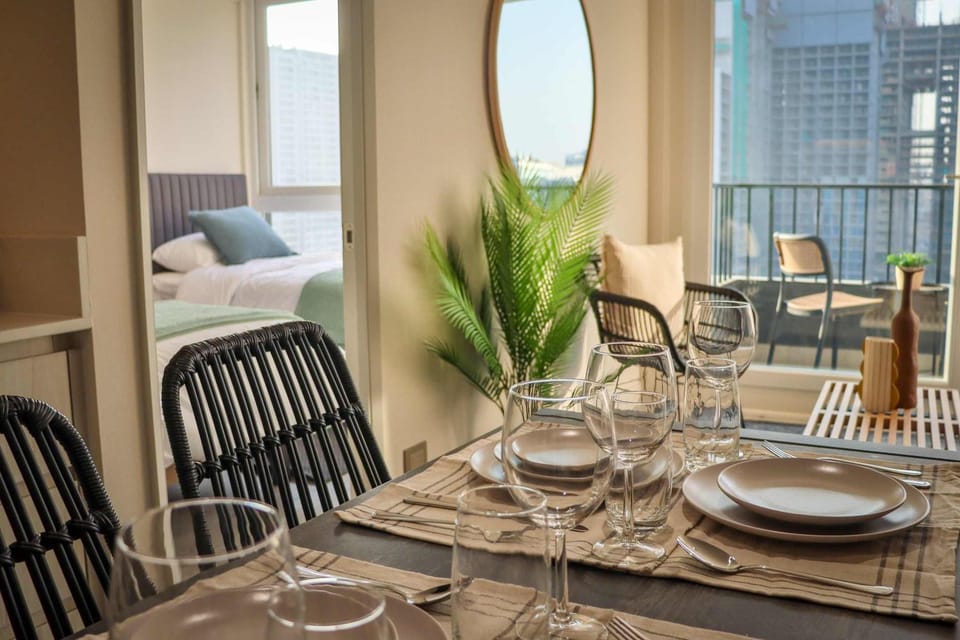 HOM I Estacionamiento I Mall Plaza Egaña I Smart TV Apartment in Las Condes