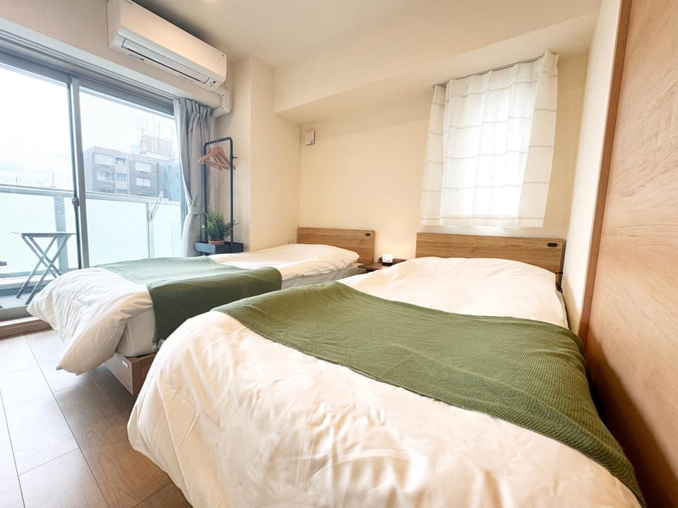 Bed, Photo of the whole room, Bedroom, air conditioner