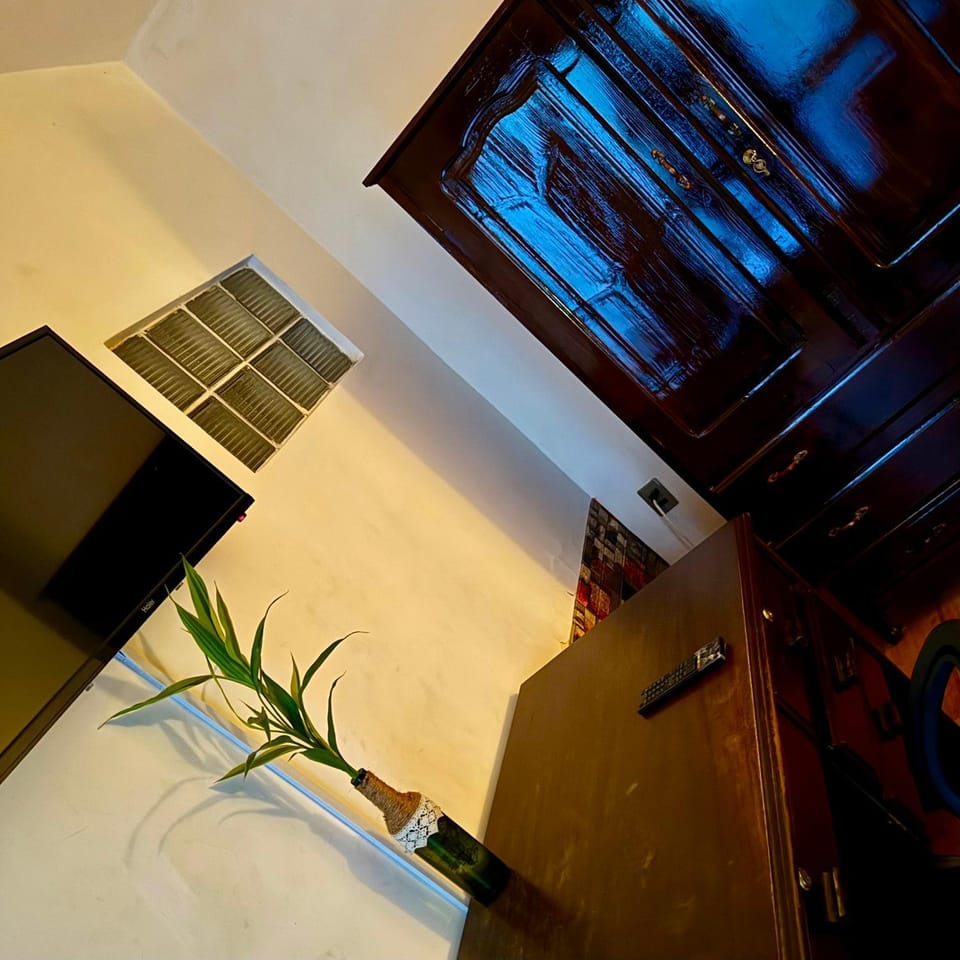 TV and multimedia, Photo of the whole room