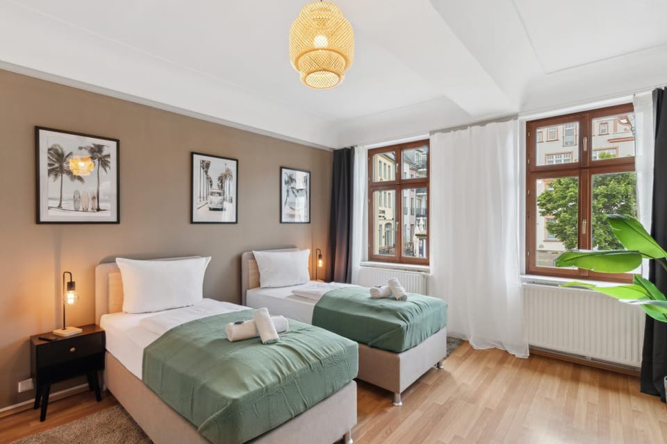 Bed, Photo of the whole room, Bedroom, towels, wardrobe