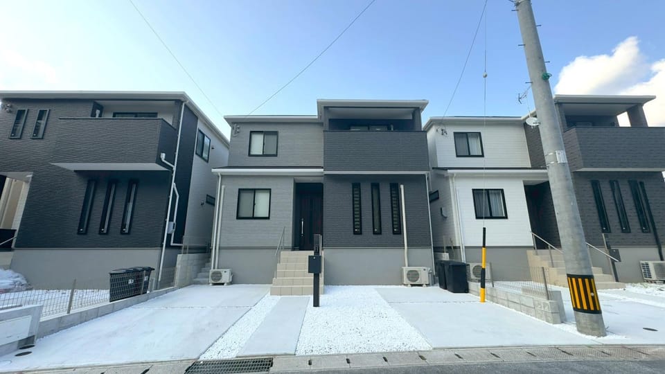 Property building, Parking