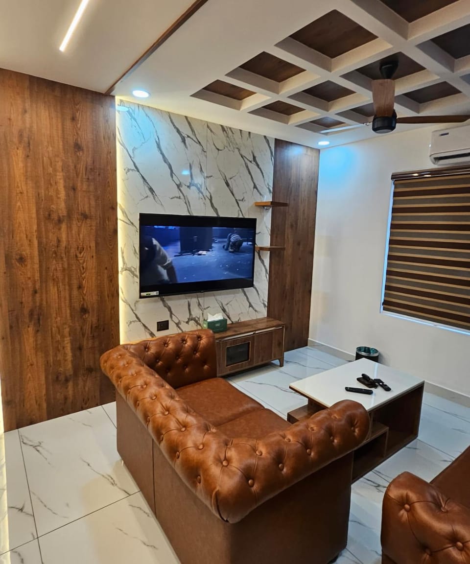 The Pink Luxe Apartment Apartment in Thiruvananthapuram