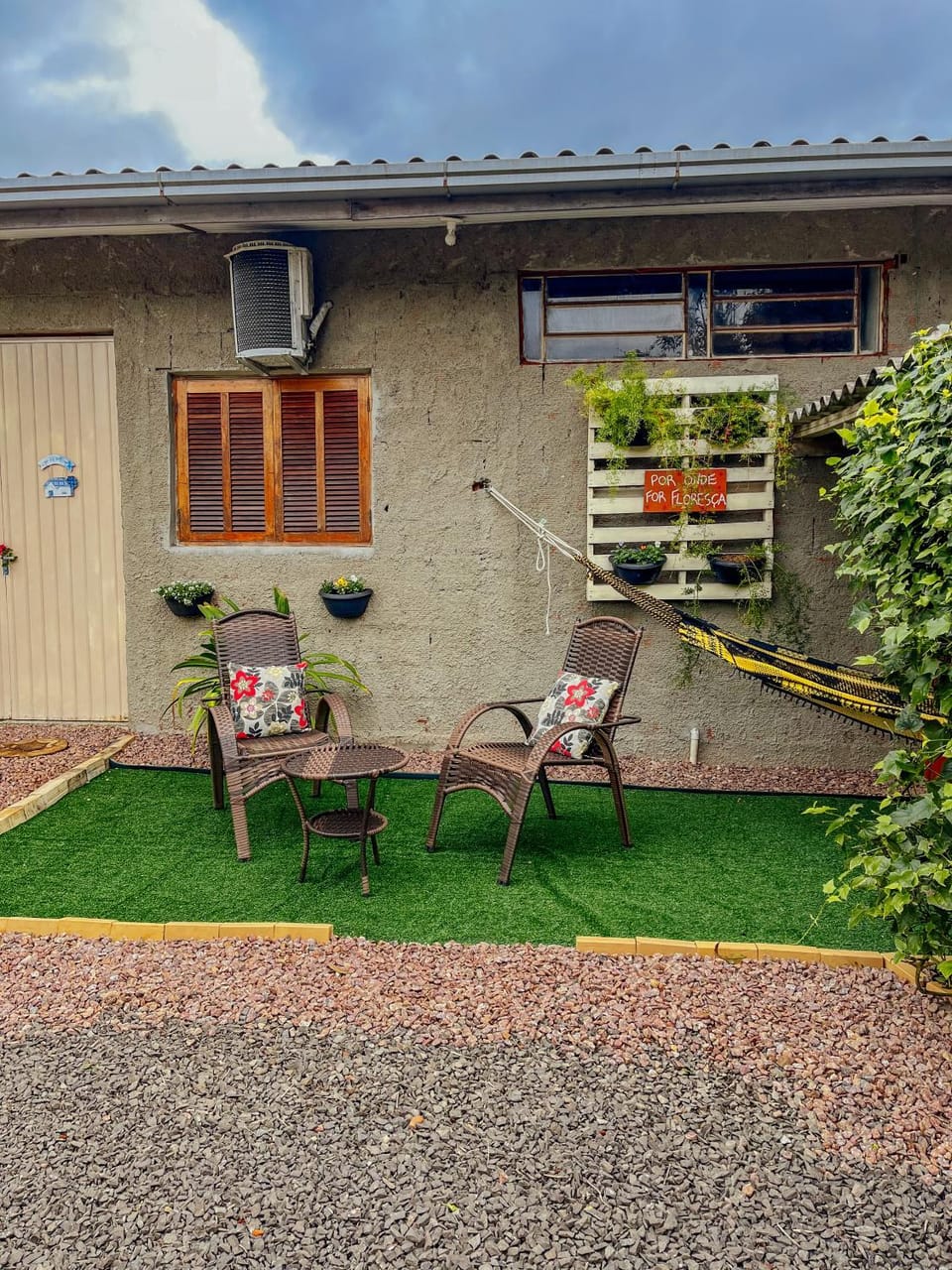 Refúgio com hidro, lareira e jardim em Três Coroas Apartment in State of Rio Grande do Sul