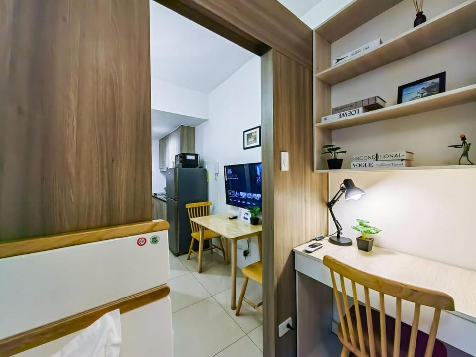 Citispace 1BR Condotel Suite at FAME Residences #FM08B Apartment in Mandaluyong