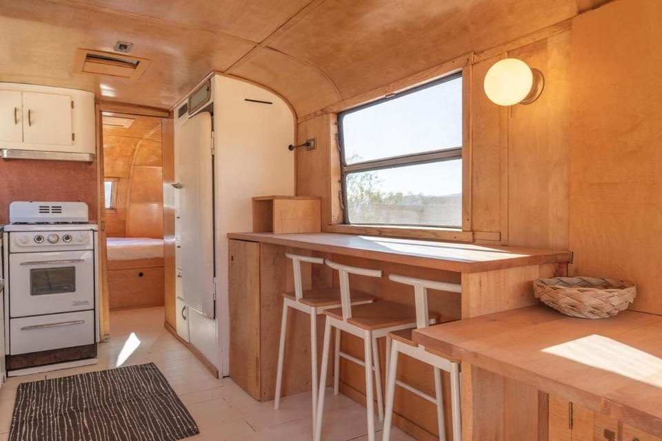 Cozy Retreat Amidst Boulders House in Yucca Valley