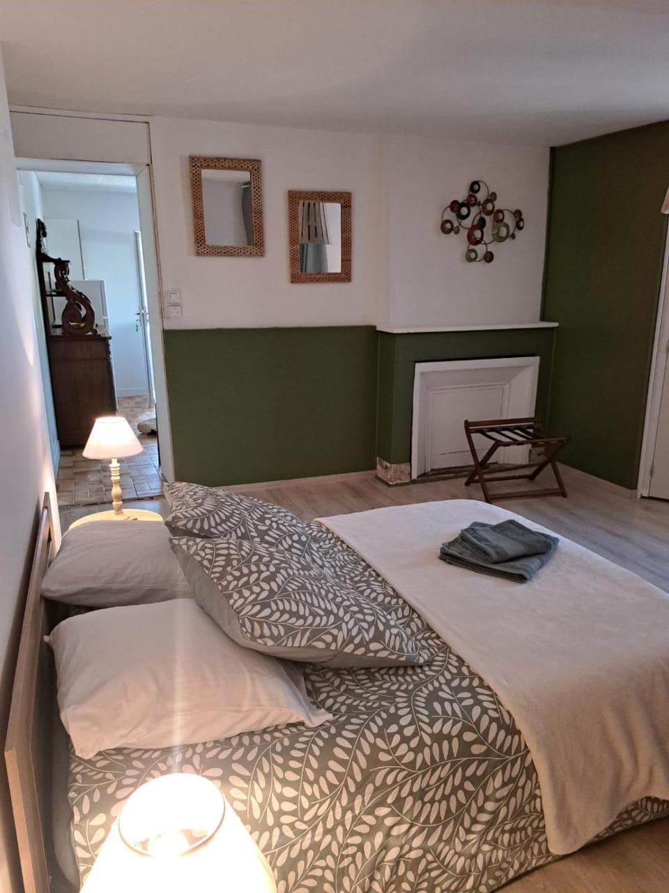 Photo of the whole room