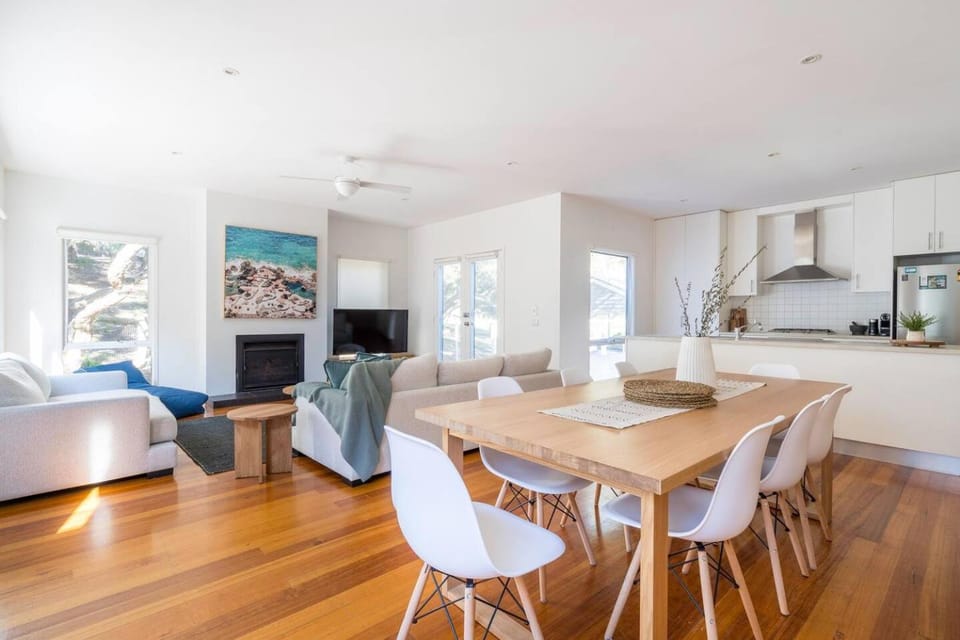 Kitchen or kitchenette, Living room, Other, Dining area