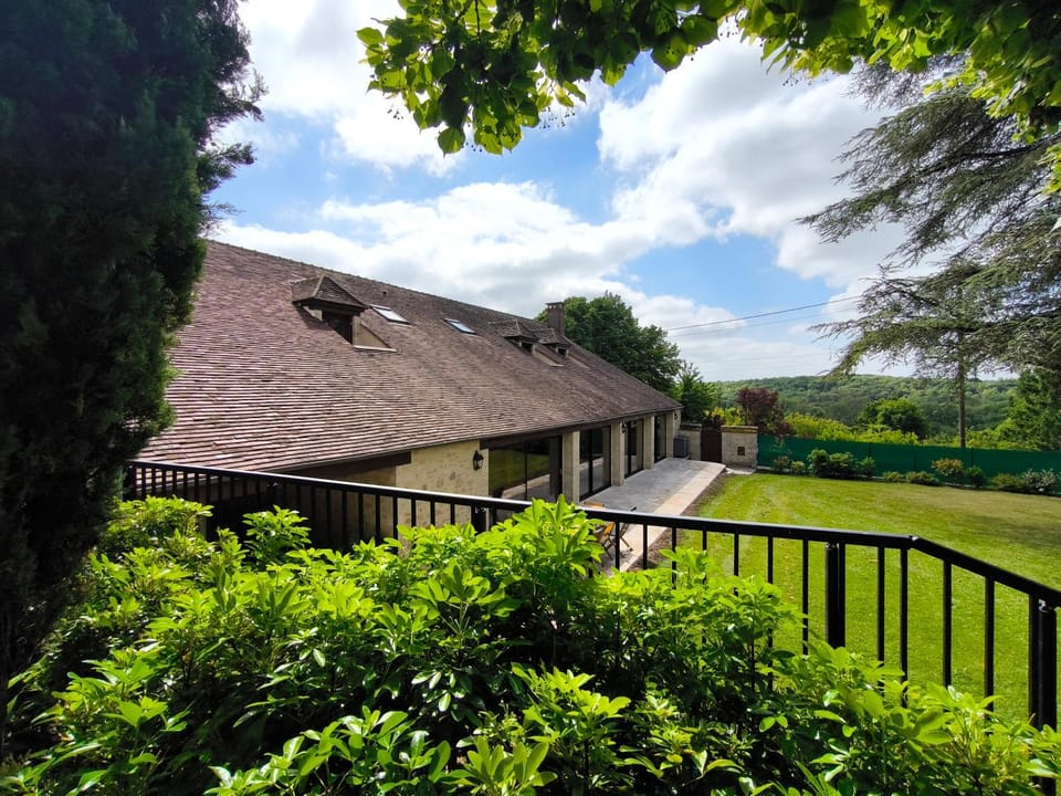 Property building, Garden