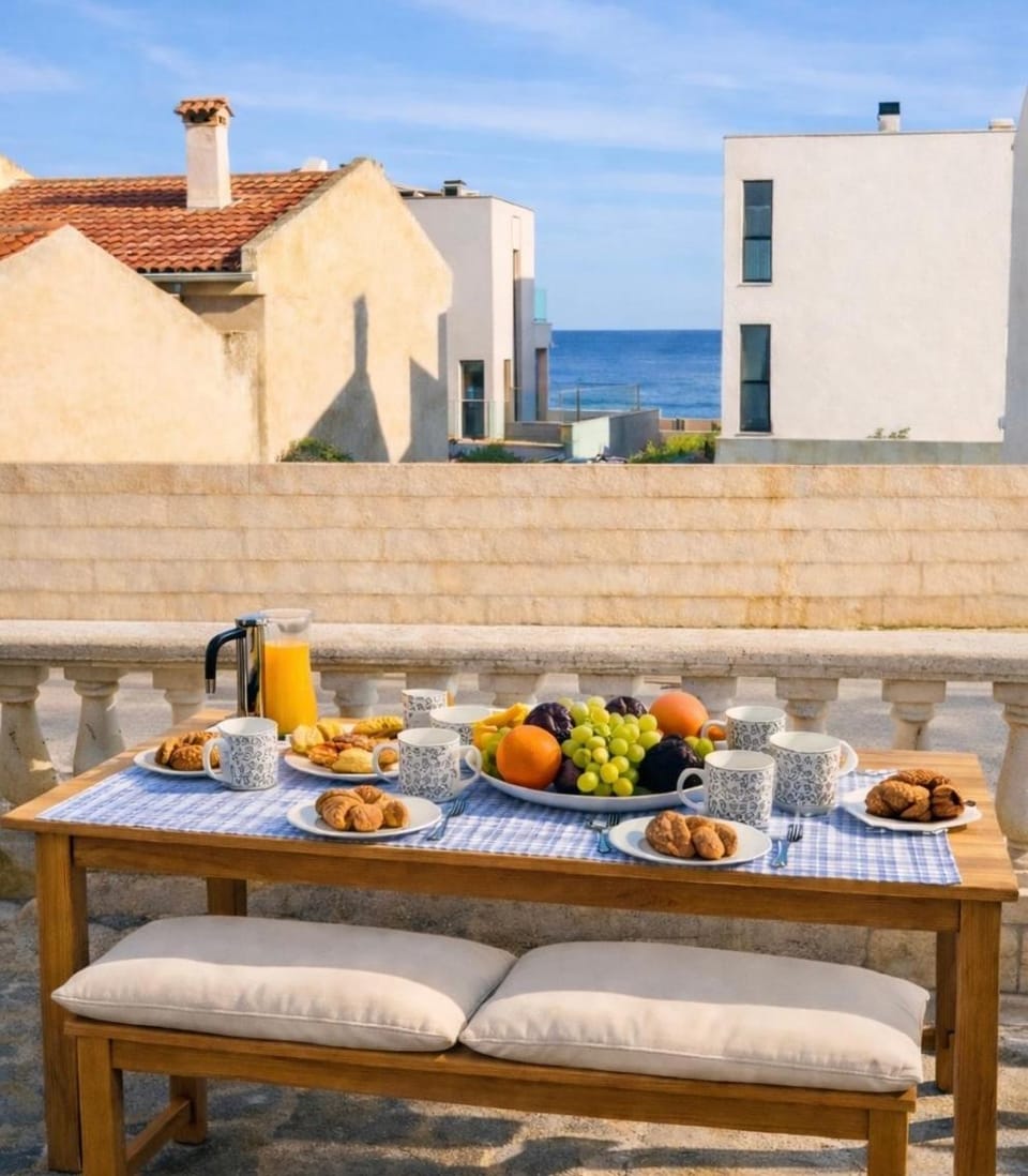 View (from property/room), Balcony/Terrace, Sea view