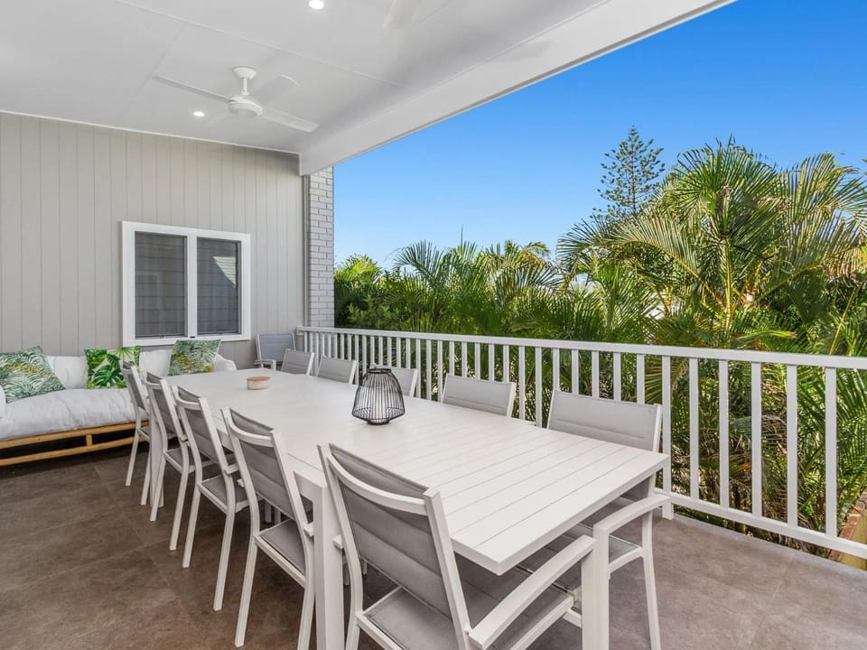 Opulence on Marine Parade House in Kingscliff