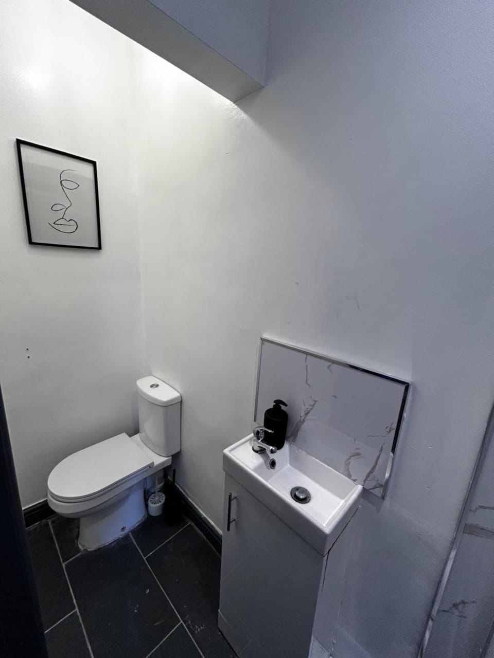 Private ensuite room close to Rotherham city centre 2 Vacation rental in Rotherham