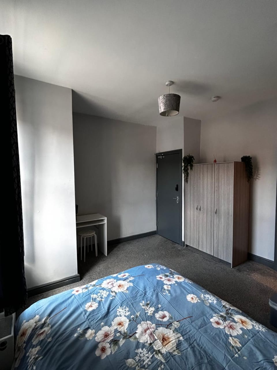 Private ensuite room close to Rotherham city centre 2 Vacation rental in Rotherham