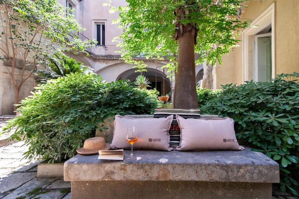 Property building, Patio, Spring, Day, Garden, Living room, Seating area, Garden view