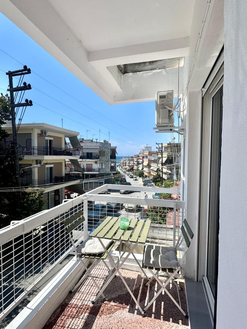 Property building, Day, View (from property/room), Balcony/Terrace