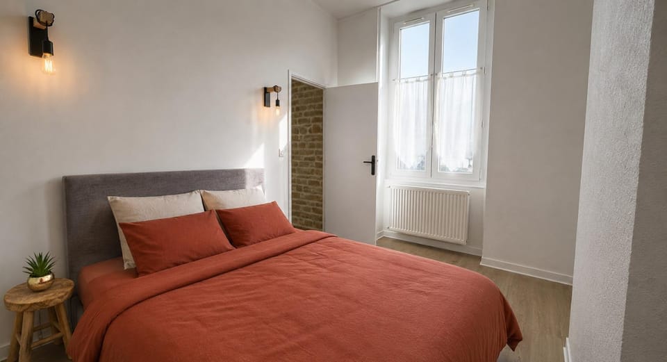 Bed, Photo of the whole room, Bedroom