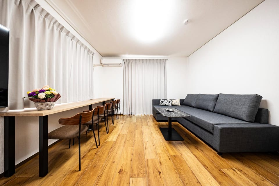 TV and multimedia, Living room, Dining area