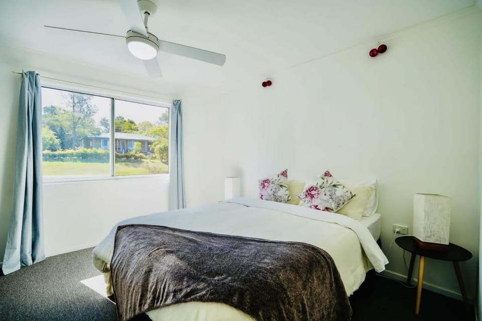 Serene Mountain Cabin Retreat Tamborine Mountain Cabin in Tamborine Mountain