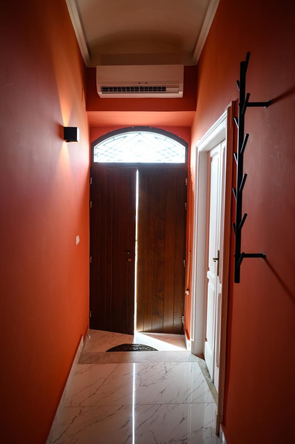Facade/entrance, air conditioner