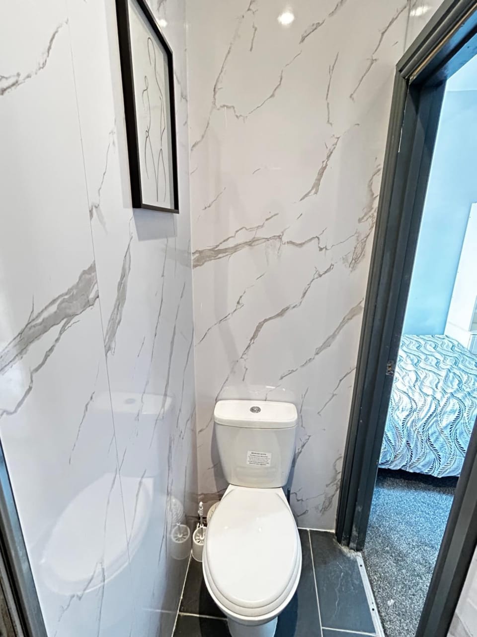 Private ensuite room close to Rotherham city centre 3 Vacation rental in Rotherham