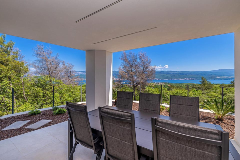 Balcony/Terrace, Seating area, Dining area, Sea view