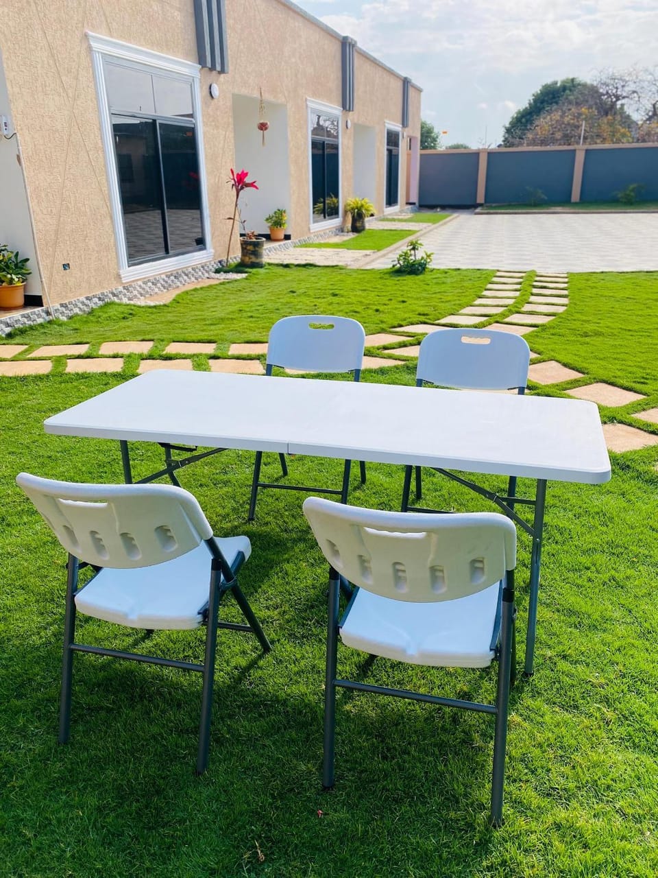 Garden view, sunbed