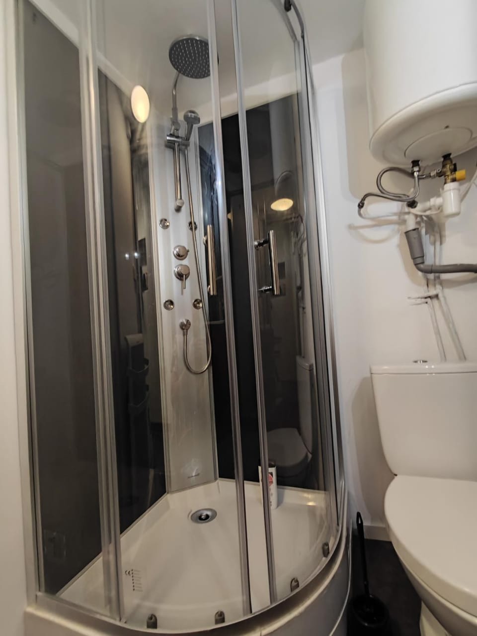 Les Ronchaux Studio Hyper Centre WiFi Apartment in Besançon