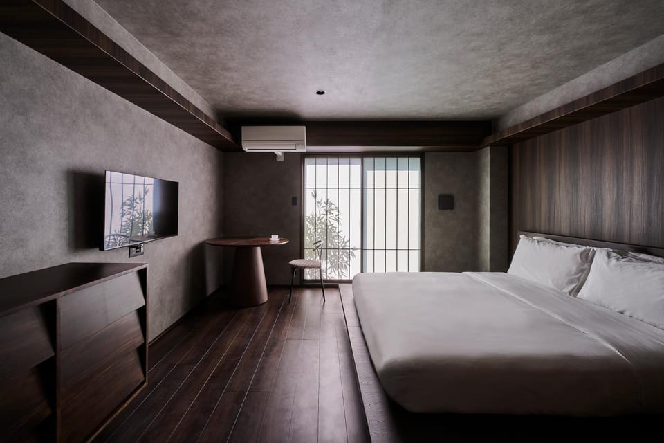 Communal lounge/ TV room, Bed, Living room, Photo of the whole room, Seating area, Bedroom
