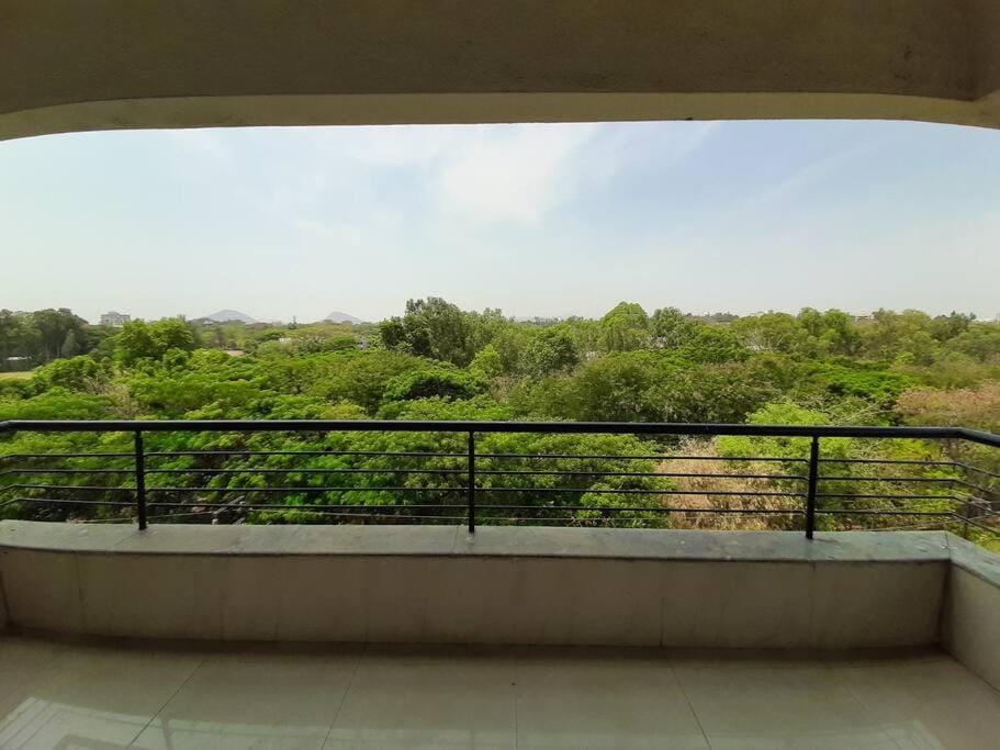 Modern Penthouse in Nature's Lap - Family Only Apartment in Maharashtra
