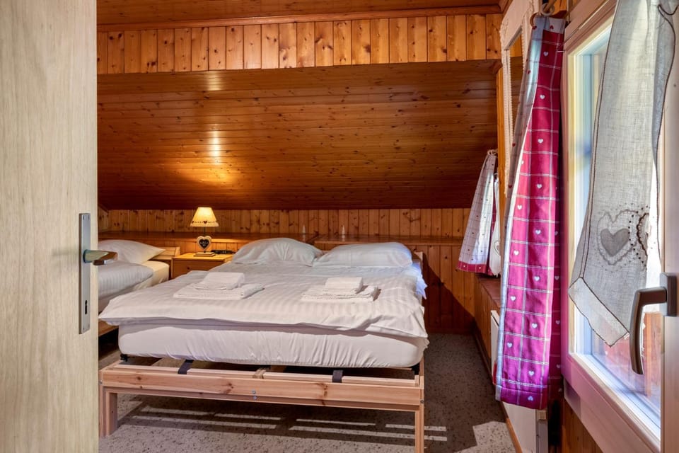 Bed, Photo of the whole room, Bedroom, towels, wardrobe