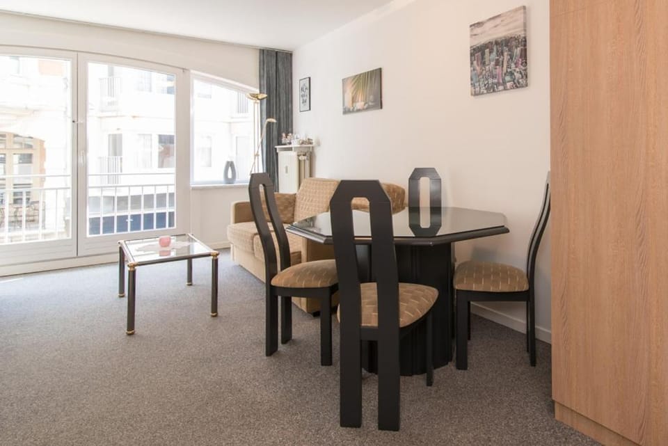 LECOMTE - Beachside 154 Apartment in Ostend