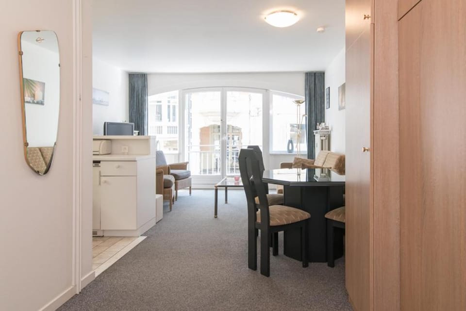 LECOMTE - Beachside 154 Apartment in Ostend