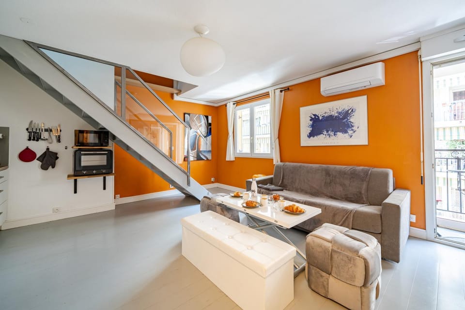 Kitchen or kitchenette, Living room, Dining area, air conditioner